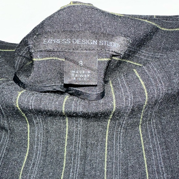 Express Striped Pleated Skirt - Picture 3 of 5